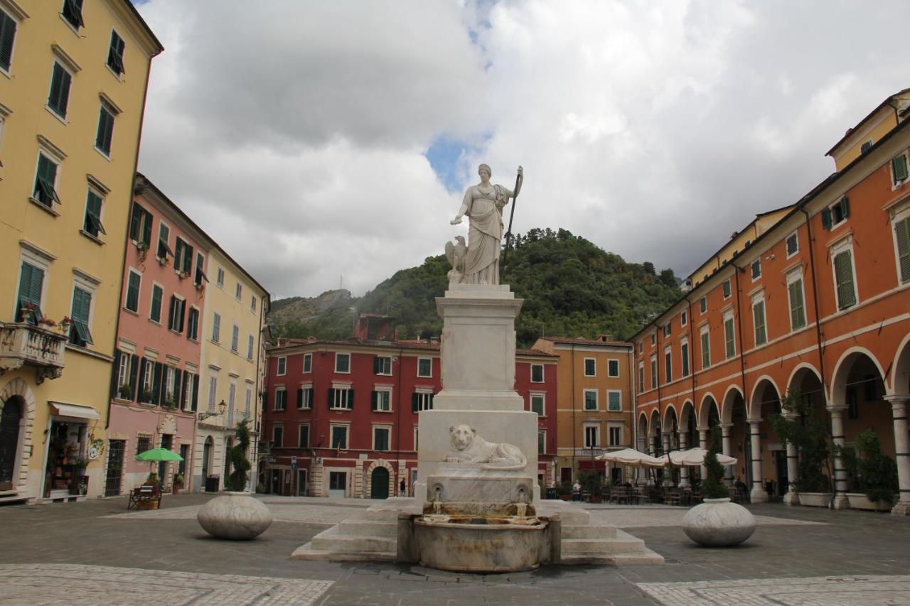 La Porta Sui Monti Di Luna Carrara Exteriér fotografie