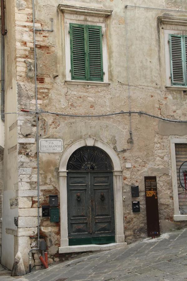 La Porta Sui Monti Di Luna Carrara Exteriér fotografie